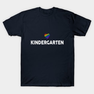 Leopard Rainbow Last Day Of School 2022 Kindergarten Teacher T-Shirt
